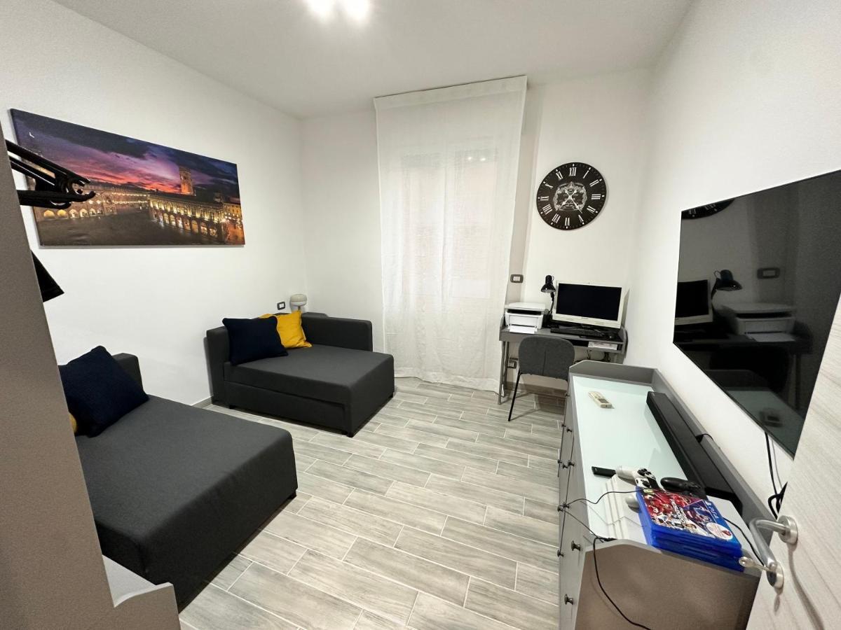 Gemma Suites Whole Apartment Bologna Bagian luar foto