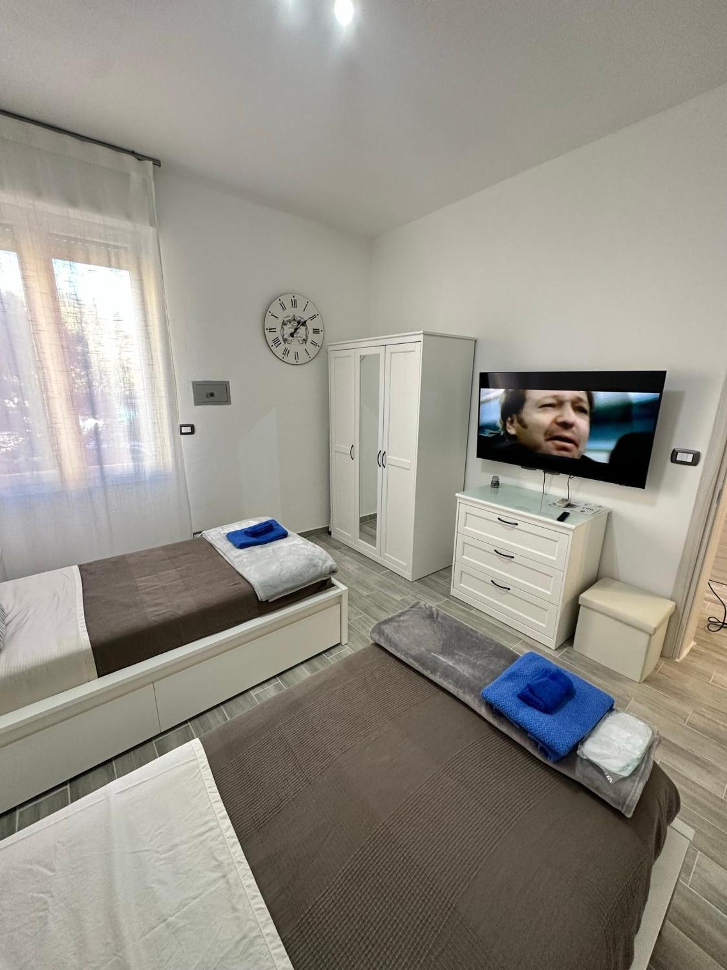 Gemma Suites Whole Apartment Bologna Bagian luar foto
