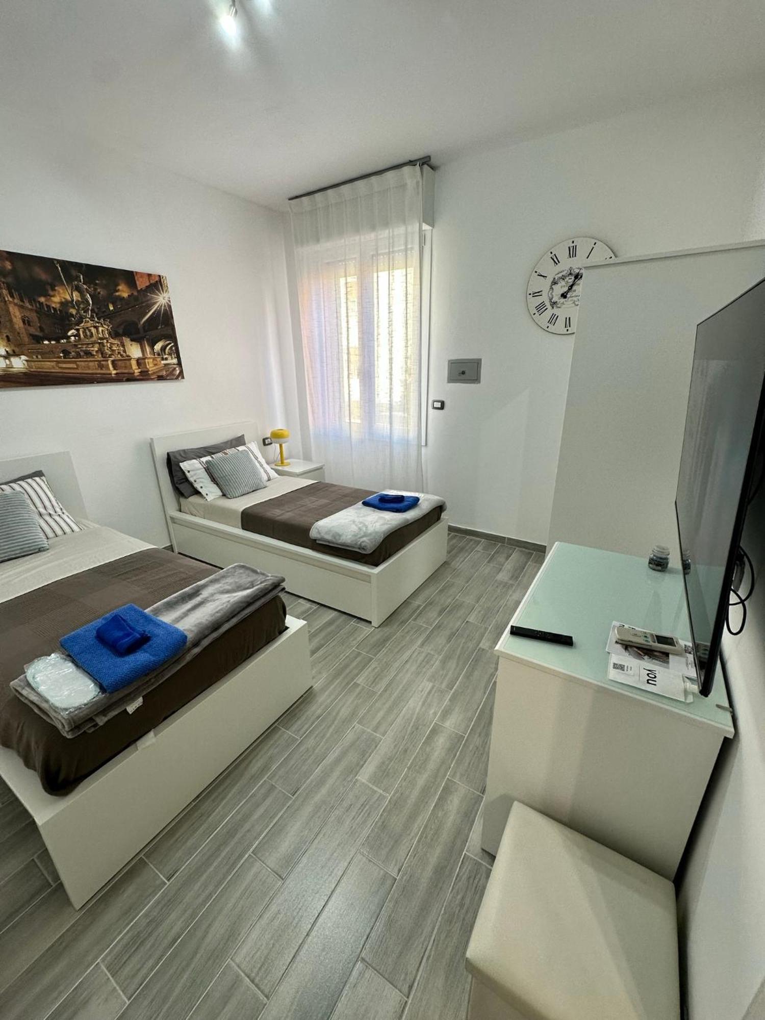 Gemma Suites Whole Apartment Bologna Bagian luar foto